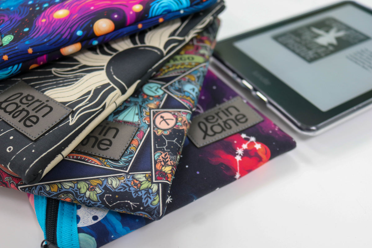 Book Nook E-Reader Case