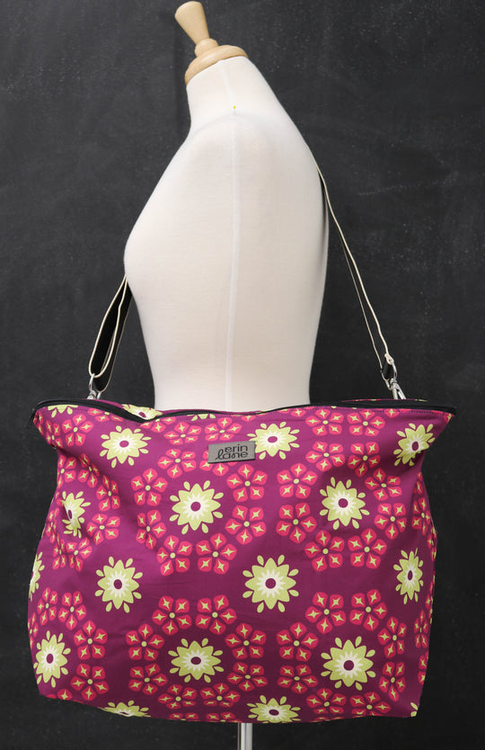 Out and About Crossbody Oversized Sling Bag in Fershade Quartz