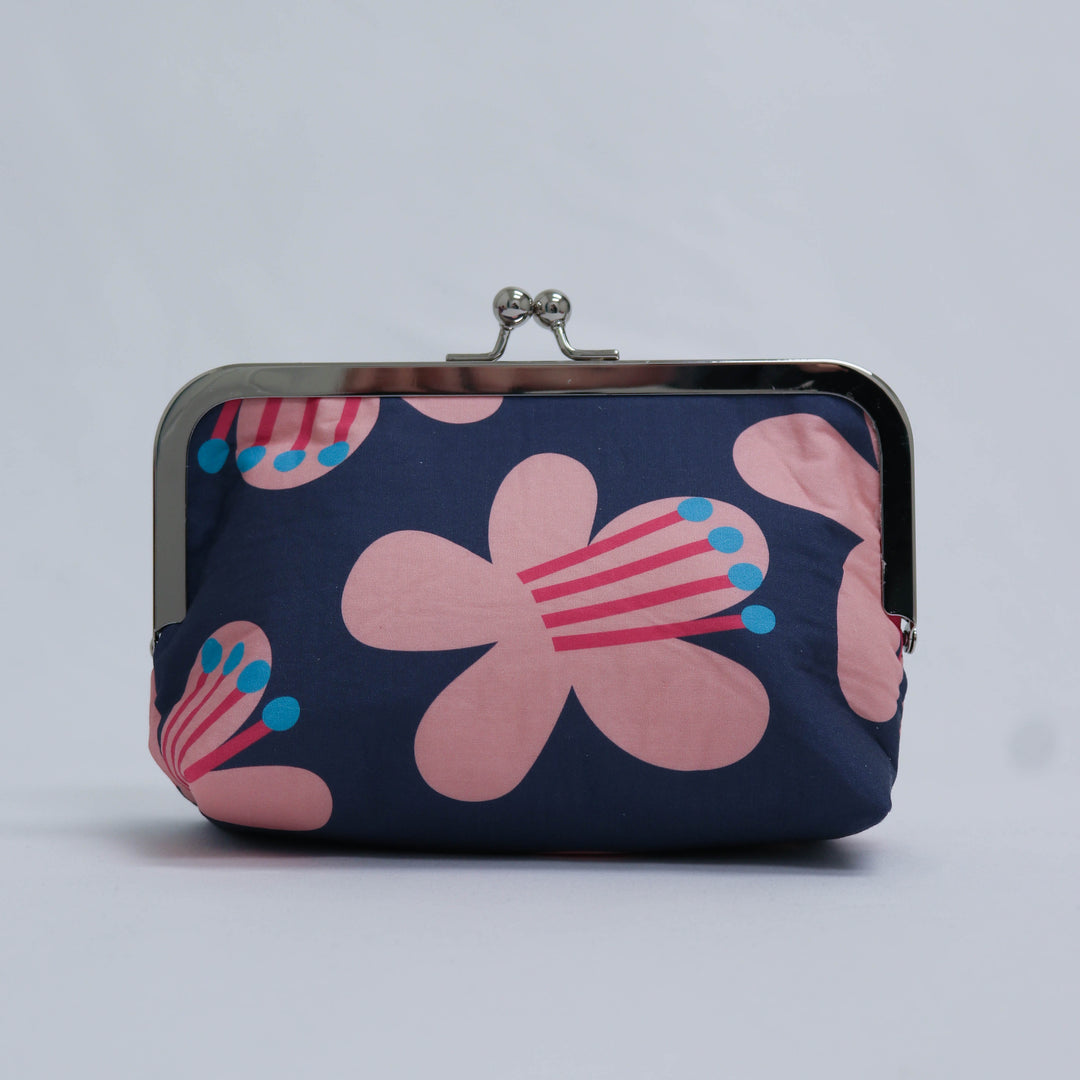 Chomp Chomp Clutch in Yacht Club