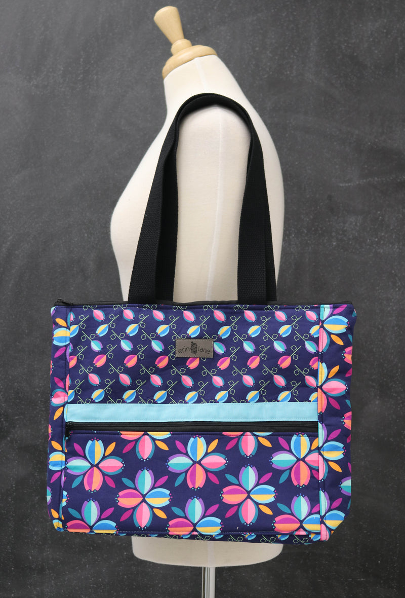 Every OTHER Day Tote Bag in Cardinal Blooms