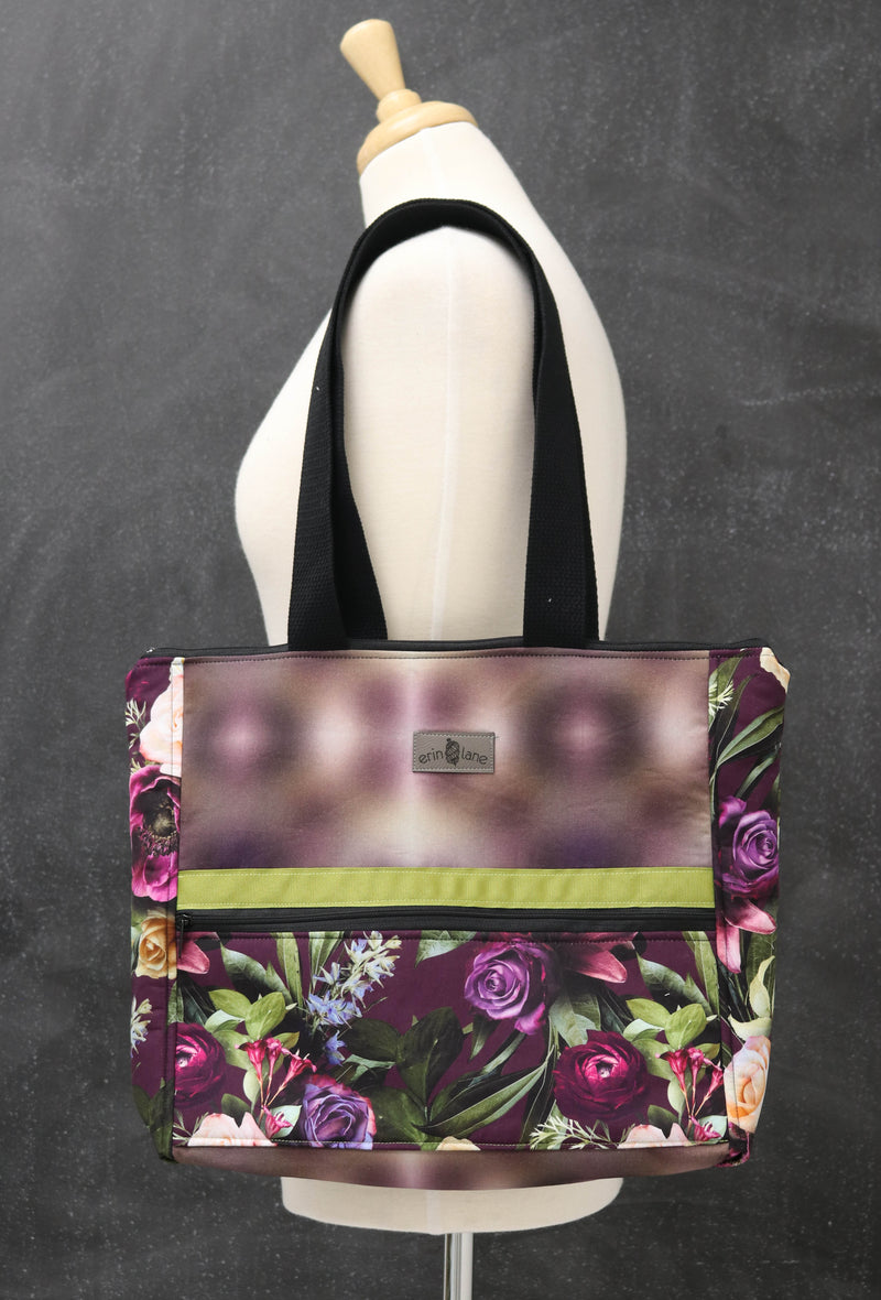 Every OTHER Day Tote Bag in Romance Floral