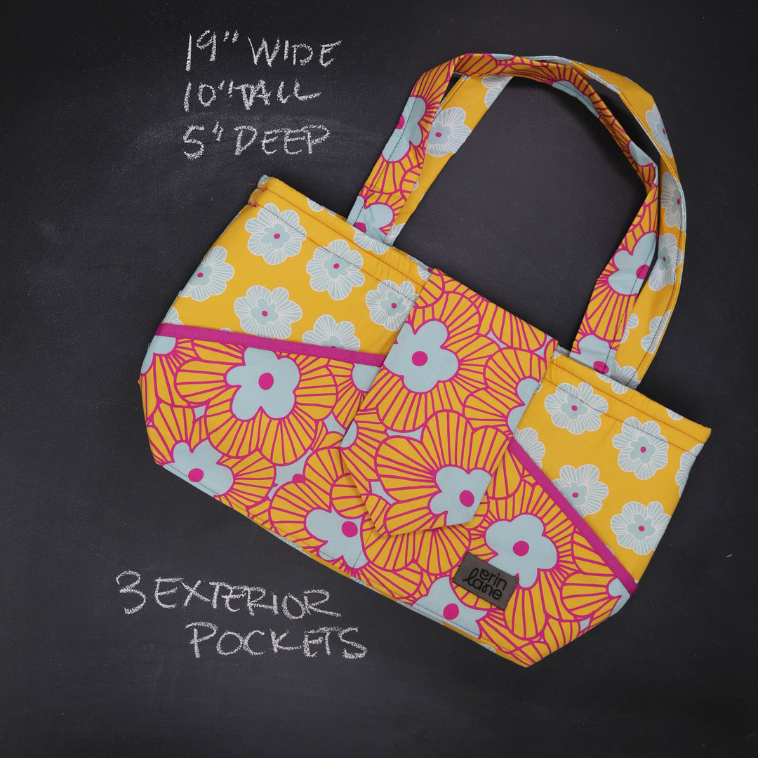 Ewesful Tote Bag in Fun in the Sun