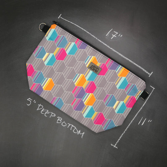 Large Zip Top Crossbody Tote Bag in Cobblestones in Color