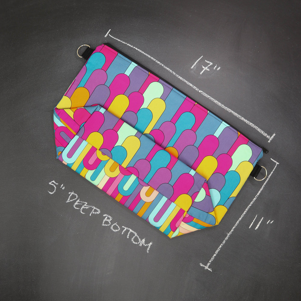 Large Zip Top Crossbody Tote Bag in Uptown Skyline