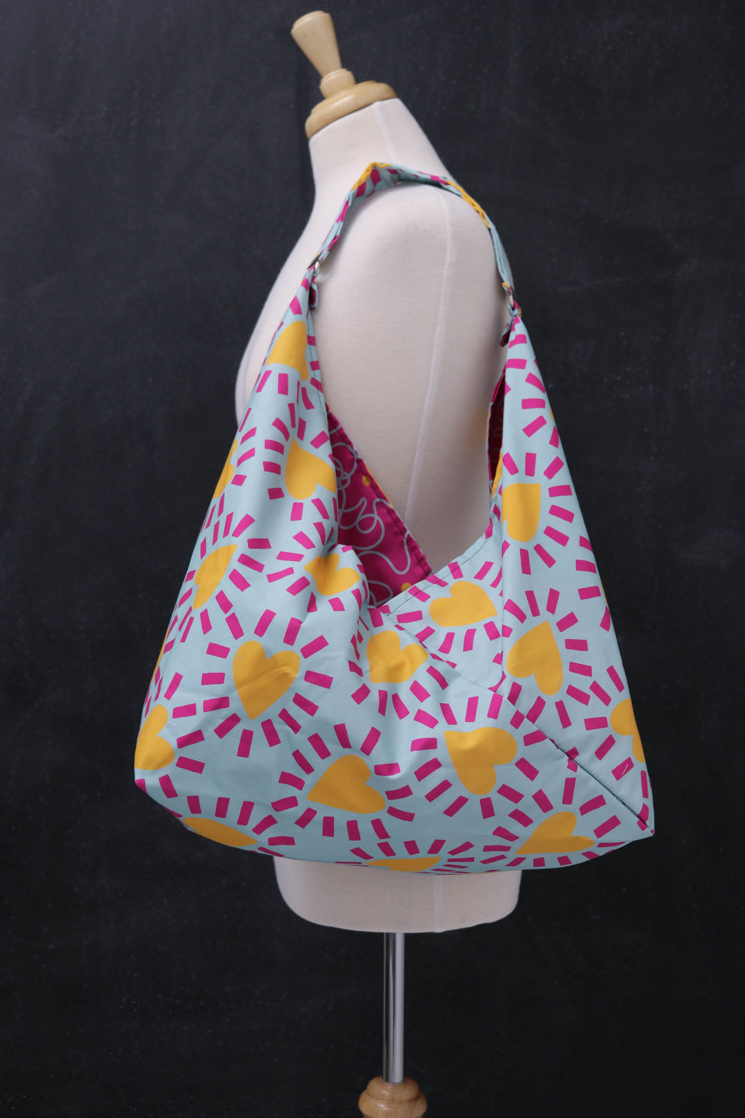 Market Tote Bag in Beach Read