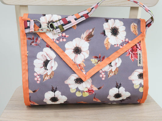 Carry Onward All in One Tote Bag in Magnolia Meadows