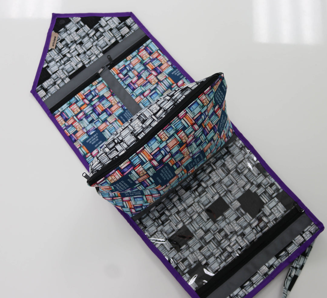 Carry Onward All in One Tote Bag in No Shelf Control