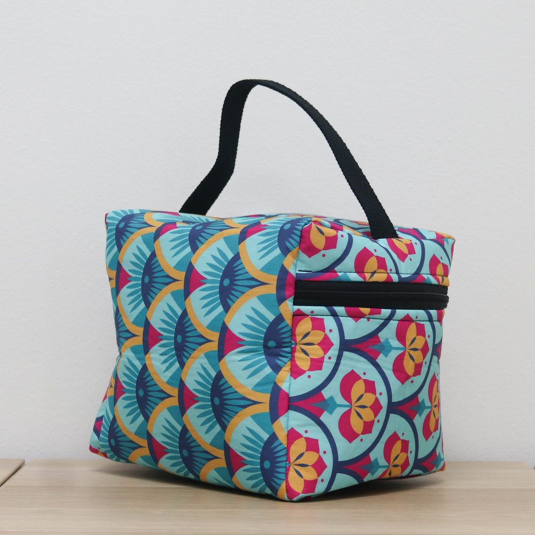 Zip Your Lid Train Case in Cruel Summer