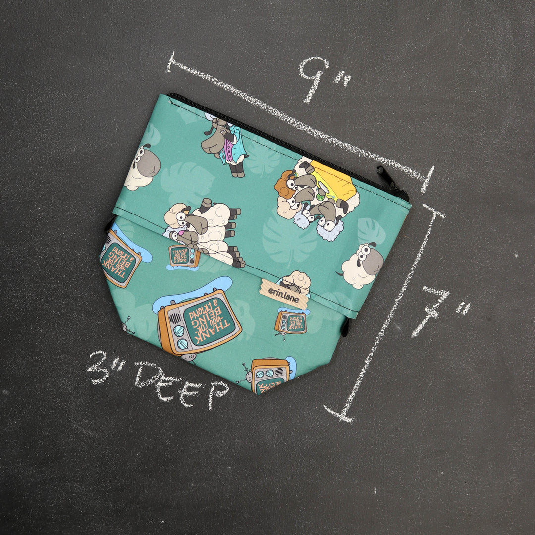 Hook-a-me Ergonomic Crochet Hook Organizer and Project Bag in Golden Girls Sheeple