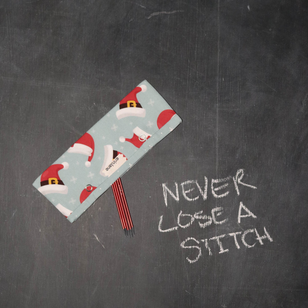 Knitpack Guardian in Santa Hats