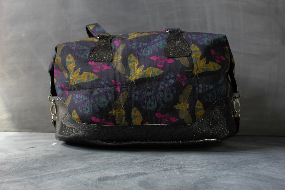 Traveler Tote Bag in Penny Dreadful
