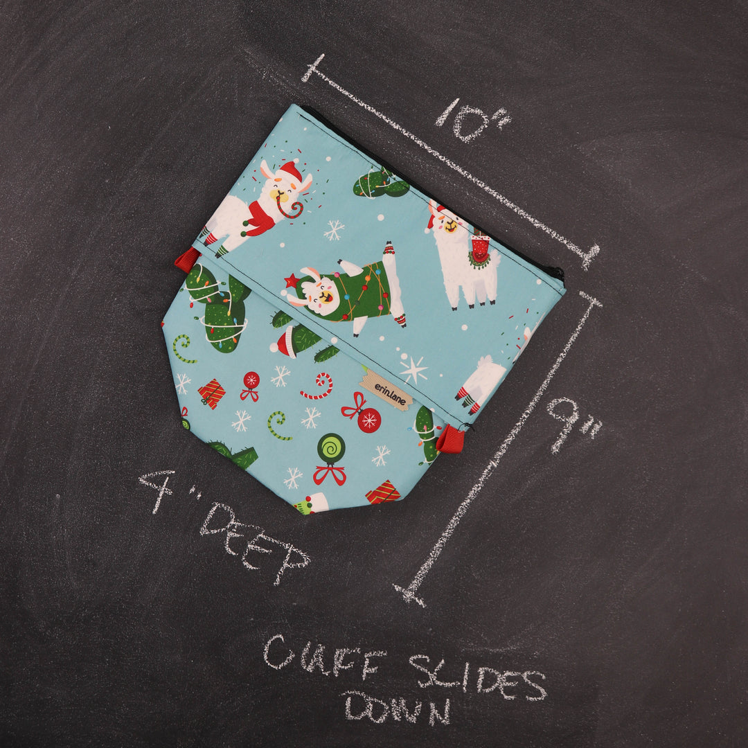 Nonname Collapsing Project Bag in Holiday Llamas